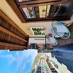 Pasdelacasalovers La pequeña casita perfecta